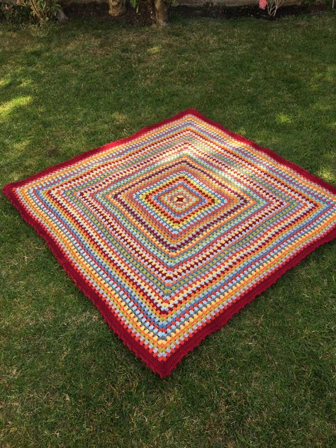 Swirl Crochet Blanket, Crochet Blanket Funky, Crochet Blanket Patchwork, Fall Granny Square Blanket, Mood Blanket Crochet, Autumn Crochet Blanket, Blanket Stitch Tutorial, Crochet Swirl, Giant Granny Square