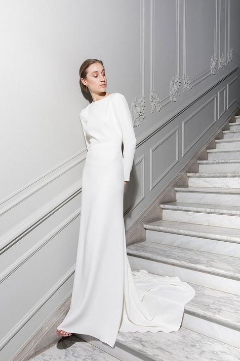 Long Sleeve Wedding Dress Simple, Minimal Wedding Dress, Chic Wedding Dresses, Minimalist Wedding Dresses, Sleeve Wedding Dress, Marriage Ceremony, Long Sleeve Wedding, Fall Wedding Dresses, Reception Dress