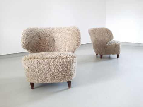 Carl-Johan Boman lounge chairs in sheepskin for Oy Boman Ab, Finland 1940s – Visavu Design Turku Finland, Sheepskin Chair, Beige Chair, Art Deco Armchair, Hanging Floor Lamp, Teak Armchair, Rattan Armchair, Cozy Seating, Reclining Armchair