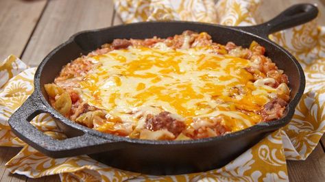 This cornbread enchilada skillet comes together in record time for a quick and easy weeknight dinner everyone will love. Sauerkraut Lasagne, Cheesy Cabbage, Cheesy Casserole Recipes, Delicious Cornbread, Cabbage Casserole, Cheesy Casserole, Skillet Dinners, 12 Tomatoes, Enchilada Casserole