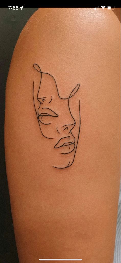 Face Silouette Tattoo Woman, Line Art Shoulder Tattoos For Women, Line Art Tattoo Sleeve Woman, Tattoo Ideas Female Face Outline, Face Linework Tattoo, Outline Of Body Tattoo, Simple Line Tattoos Minimalist, Faces Outline Tattoo, Arm Tattoos For Women Fine Line