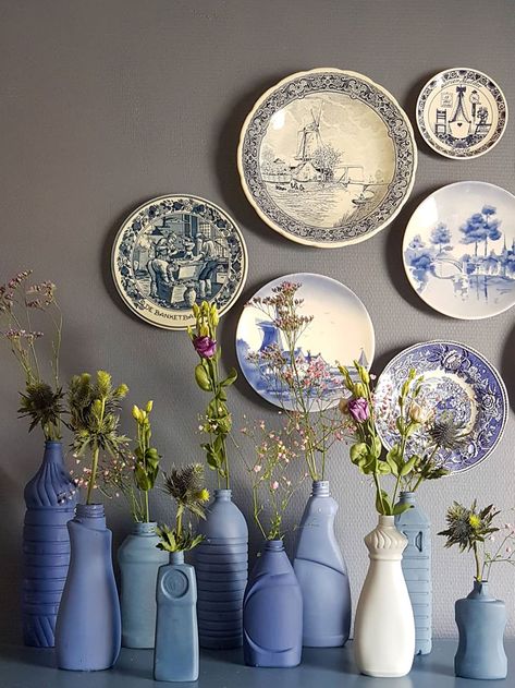 Delft Plates On Wall, Blue Plates Wall, Plates Wall, India Home Decor, Art Basics, Plate Wall Decor, Plate Wall, Country House Decor, Blue Plates