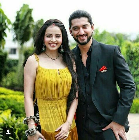 omkara and Gauri Shrenu Parikh Ishqbaaz, Kunal Jaisingh, Episode Game, Dil Bole Oberoi, Shrenu Parikh, Game Of Love, Surbhi Chandna, New Kurti, Serial Actress