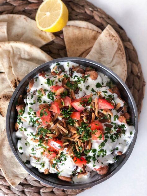 Foul Recipe, Arabic Bread, Tahini Paste, Fava Beans, Yogurt Cups, Diced Tomato, Serving Dishes, No Time, Nom Nom