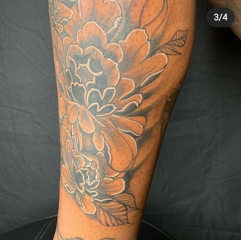 Brown And White Tattoo, White Tattoos On Brown Skin, Tattoo With White Highlights, White Ink On Black Skin, Highlights On Brown Skin, White Ink Tattoo On Dark Skin, Inner Tattoo, White Tattoo On Dark Skin, Black Flower Tattoo