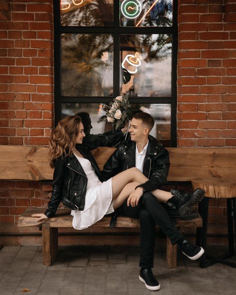 Rockabilly Engagement Photos, Rocker Couple Photoshoot, Punk Rock Engagement Photos, Pin Up Outfits Rockabilly, Edgy Engagement Photos, Prenuptial Photoshoot, Punk Wedding, Edgy Wedding, Romantic Photoshoot