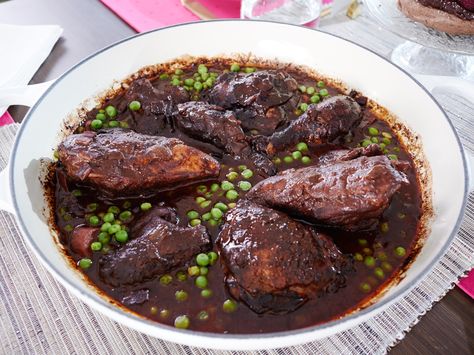 Spicy Chocolate Chicken recipe from Giada De Laurentiis via Food Network Chocolate Chicken, Giada Recipes, Spicy Chocolate, Food Network Canada, Giada De Laurentiis, Winner Winner Chicken Dinner, Chicken Stew, Main Courses, Spicy Chicken