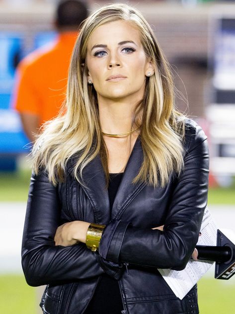 Sam Ponder, Samantha Ponder, Marisa Tomei Hot, Kids Net, Marisa Tomei, Barstool Sports, Haircut Pictures, Respect Women, Hairstyles Color