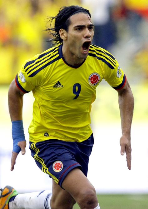 #RadamelFalcao Colombia Football, Colombia Soccer, Franz Beckenbauer, 2014 World Cup, Football Wallpapers, Good Soccer Players, Soccer League, Soccer Goal, Soccer Stars