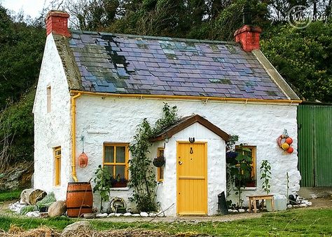 Cottages By The Sea, Little Cottages, Donegal Ireland, Irish Cottage, Cottage By The Sea, Yellow Doors, Dream Cottage, Cabins And Cottages, Cute House