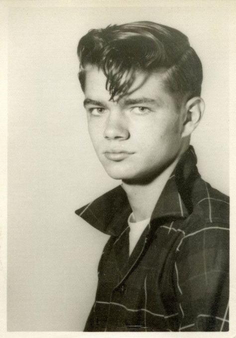 1950s Mens Hairstyles, 1950 Hairstyle, 1950's Hairstyles, Photo Booth Pictures, Greaser Hair, 1950s Men, Booth Pictures, Comb Over Haircut