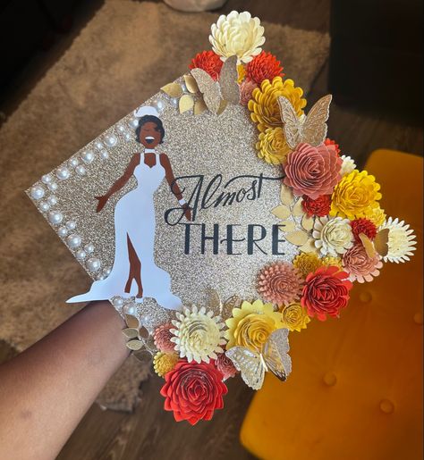 Im Almost There Tiana Graduation Cap, Grad Cap Princess And The Frog, Tiana Graduation Cap Ideas, Princess Tiana Graduation Cap Designs, Tiana Cap Decoration, Graduation Cap Designs Tiana, Bridgerton Graduation Cap, Graduation Cap Designs Nicki Minaj, Graduation Cap Designs With Crown