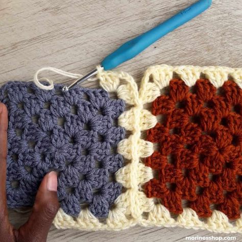 Attach As You Go Granny Square, Continuous Join As You Go Granny Square, How To Join Granny Squares Step By Step, Granny Squares Tutorial, Granny Square Stocking, Joining Crochet Squares, Joining Granny Squares, Crocheted Squares, Granny Square Crochet Patterns Free