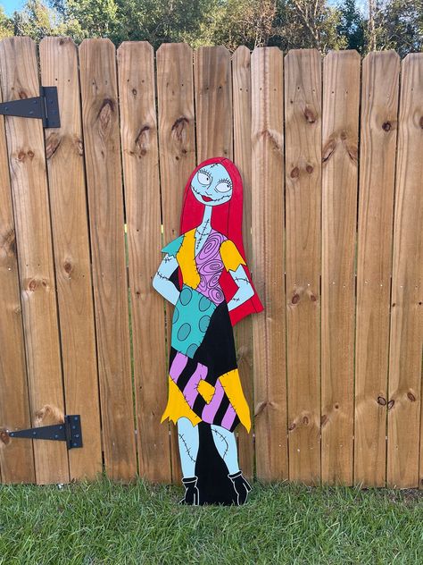 Halloween Decorations Nightmare Before, Nightmare Before Christmas Yard Decor, Halloween Cutouts, Halloween Nightmare Before Christmas, Christmas Trailer, Witch Decorations, Halloween Cut Outs, Halloween Yard Displays, Diy Yard Decor