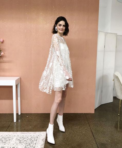 One of my favorites and so, so 60s 🌼 Our PENNY jacket and LANE mini dress 🌸 Collectio 60s Bride Dress, 70s Short Wedding Dress, 60s Mini Wedding Dress, 60s Short Wedding Dress, 60s Wedding Dress Short, Short Flowy Wedding Dress, 70’s Wedding Dress, 60s Bride, Mod Wedding Dress