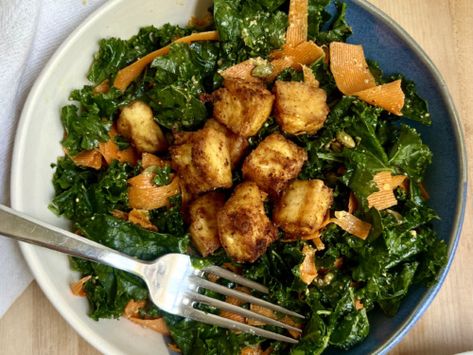 Actually Tasty and Healthy 20-Minute Kale Tofu Salad Keto Tofu, Tofu Kale, Lentil Potato Soup, Tofu Nuggets, Garlicky Kale, Kale Recipe, Teriyaki Tofu, Massaged Kale, Radicchio Salad