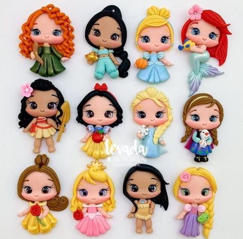 Polymer Clay Disney Characters, Clay Disney Characters, Polymer Clay Princess, Polymer Clay People, Polymer Clay Disney, Clay Crafts For Kids, Polymer Clay Kawaii, Clay Keychain, Tanah Liat