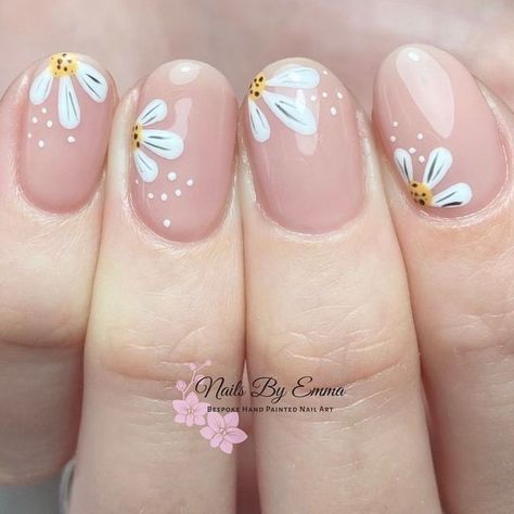 Nails By Emma on Instagram: "10 SPRING DESIGNS on natural nails🌸🌼🌿 All finished with the best hand & nail care products from @niba_uk NAILSBYEMMA5 All prepped & painted with @thenaillab_uk EMMA5 All inspiration tagged on original posts🙂 #springnails #naildesigns #simplenailart #naturalnails #gelnailsdesign #springfashion #springinspo #nailinspo" Designs On Natural Nails, May Nails Ideas, Prom Nails Acrylic, Vanessa Nails, Red Summer Nails, Oval Nails Designs, Prom Nails Silver, Mickey Nails, Spring Designs