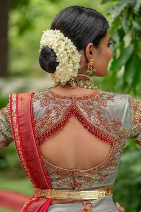 https://myfashioncorners.blogspot.com/2023/02/20-back-neck-blouse-designs.html Paithani Saree Blouse Pattern Back Neck, Brocade Blouse Designs Pattern Fashion Styles, Paithani Blouse Back Neck Designs, Vintage Lace Blouses, Brocade Blouse Designs, Lace Blouse Design, Netted Blouse Designs, Lace Blouses, Blouse Designs High Neck