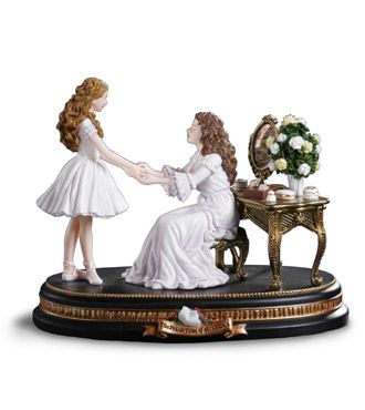 Phantom+of+the+Opera+Meg | Phantom of the Opera Musical Figurine - Meg and Christine Opera San, Phantom Of The Opera Musical, Broadway Gifts, Gaston Leroux, Christine Daae, Music Of The Night, Love Never Dies, Sing To Me, The Opera