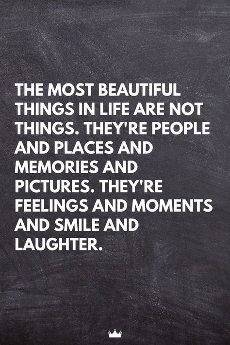 Life Is About Moments, Friendship Thoughts, Bad Friendship, Temporary People, Past Life Memories, Beautiful Things In Life, Awareness Quotes, Beautiful Memories, Make You Cry