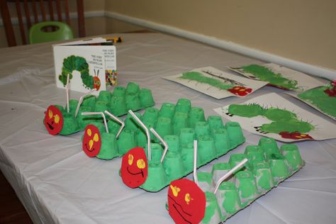 Eric Carle Hungry Caterpillar Ecfe Ideas, Butterfly Art Project, Caterpillar And Butterfly, Eric Carle Art, Eric Carle Activities, Caterpillar Art, Hungry Caterpillar Activities, March Crafts, Egg Cartons