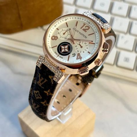 *The Louis Vuitton Collection For Her Is Here* 😍 🌟 Experience the relatively young watch by Louis Vuitton now available & Ready to ship today 🌟 # Louis Vuitton # For Women # 5A Exclusive Collection # Features follows - - Quartz Machinery - 12 Hour Analog - Patent Design Leather Belt - Solid steel Case & Embossing Back Available @ Rs 2100 Cod Available ❤️ #watches #watchesforwomen #watchesstore #instagood #reelstoreels Louis Vuitton Watches, Louis Vuitton Collection, Exclusive Collection, Leather Belt, Louis Vuitton, Leather, Quick Saves, Design