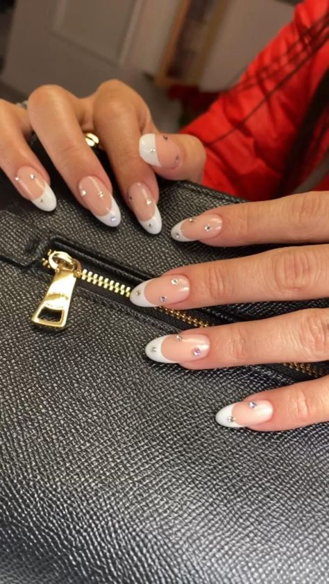 Mom Nails Short, White Dip Powder Nails, Mustard Yellow Nails, Nails Mom, Mom Nails, Nail Extensions Acrylic, Spring Break Nails, Graduation Nails, Broken Nails