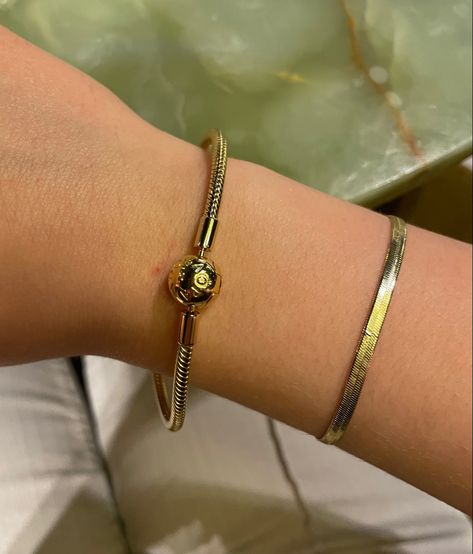 #pandora #pandoracharms #bracelet #aesthetic #goldjewellery #jewelry Gold Pandora Bracelet, Gold Pandora, Bracelet Aesthetic, Pandora Gold, Blair Witch, Birthday Inspo, American Gods, Black Tape, Gold Aesthetic