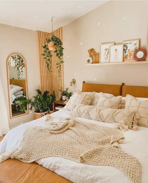 Decor Ideas Bedroom, Accent Wall Bedroom, Redecorate Bedroom, Room Makeover Bedroom, Small Room Bedroom, Bedroom Designs, Room Inspiration Bedroom, Room Ideas Bedroom, Apartment Room