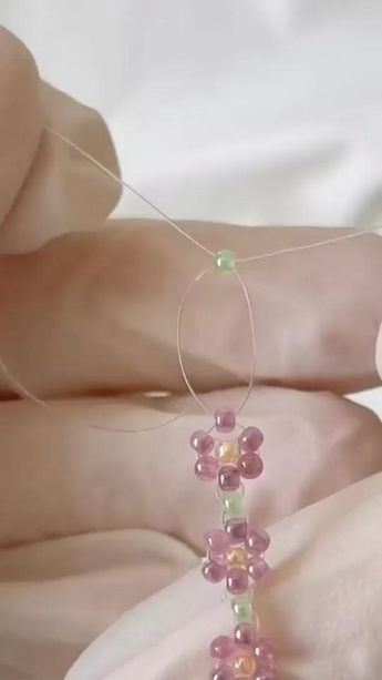 Simple Beaded Necklaces Diy, Beaded Ring Patterns, Gelang Beads, قلادات متدلية, Projek Menjahit, Manik Manik, Diy Beaded Rings, Seni Dan Kraf, Bracelets Handmade Diy