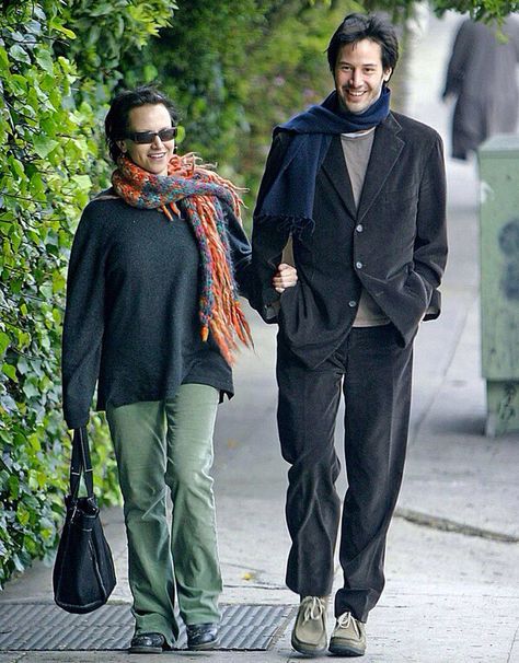 Keanu Reeves, Kim Reeves. This is how I am with my brother--except my brother refuses to wear a cool scarf. (chicfoo) keanu Keanu Reeves Family, Kim Reeves, Matrix Movie, Keano Reeves, The Matrix Movie, Stars D'hollywood, Mega Millions, Celebrity Siblings, Pay Day