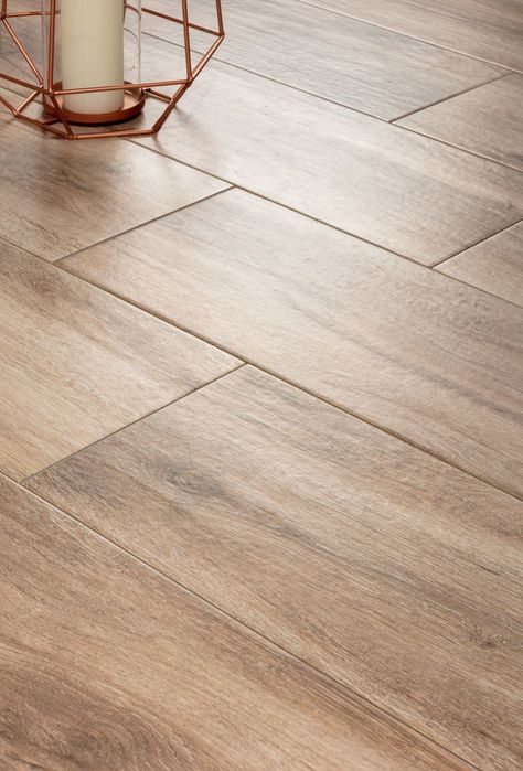 Tiles For Living Room Floor Wood, Wood With Tile Flooring, Wooden Like Floor Tiles, Floor Tiles That Look Like Wood, Spanish Porcelain Tile Floors, Timber Tiles Floor, Light Wood Like Tile Flooring, Floor Tiles Wooden Look, Barque Flooring