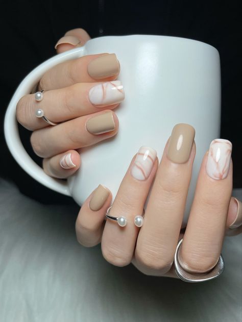 #fashion #nails #nailart #nailpolish #korean #naildesign #ideas #nailideas #marble #white #cream #elegant #classy Nail Cream, Marble Nail, Cream Nails, Color Nails, Fake Nail, Marble Nails, Marble Colors, Marble Print, Marble Pattern