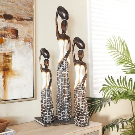 Brown Wood Standing African Woman Decorative Sculpture with Baskets on Their Heads (Set of 3) - Bed Bath & Beyond - 34929240 Sculpture Decor, Style Africain, African Sculptures, African Home Decor, African Decor, Decorative Sculpture, 3 Women, Cream Tops, Design Toscano