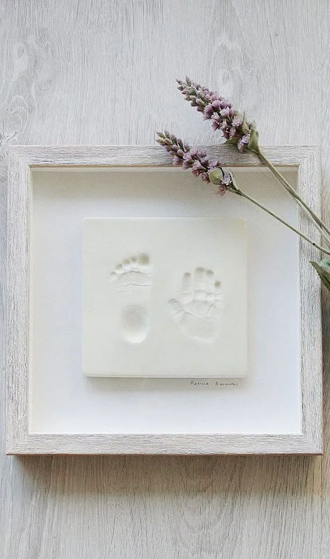 Diy Bebe, Baby Room Inspiration, Nursery Room Inspiration, Foot Print, Aktivitas Montessori, Foto Baby, Baby 2, Room Closet, Baby Memories