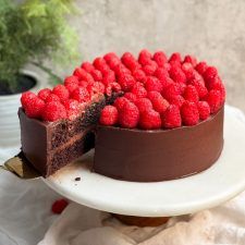 Chocolate Raspberry Fudge, Unusual Desserts, Chocolate Cake With Raspberries, Raspberry Fudge, Chocolate Cake From Scratch, Celebration Desserts, Chocolate Tiramisu, Desserts Ideas, The Great British Bake Off