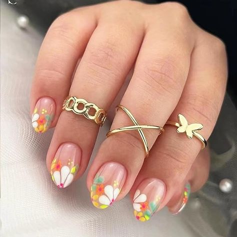 Amazon.com: Flower Press on Nails Medium Almond Purple Green Flower Design Acrylic Nails Spring Summer Flower False Nail Tips Manicure for Women and Girls 24Pcs : Industrial & Scientific Nails Trending, Short Fake Nails, Summer Manicure, Nagel Tips, Manicure Diy, Nails For Women, Short Nail Designs, Stick On Nails, Girls Nails