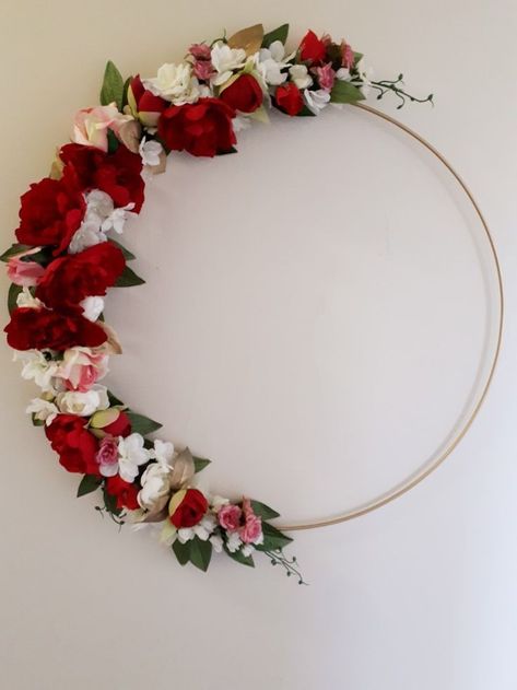 Valentine Day Centerpieces, Hoop Centerpieces, Hula Hop, Car Bows, Hoop Wreaths, Floral Hoop Wreath, Birthday Wishes For Wife, Airplane Window, Flowers Arrangements