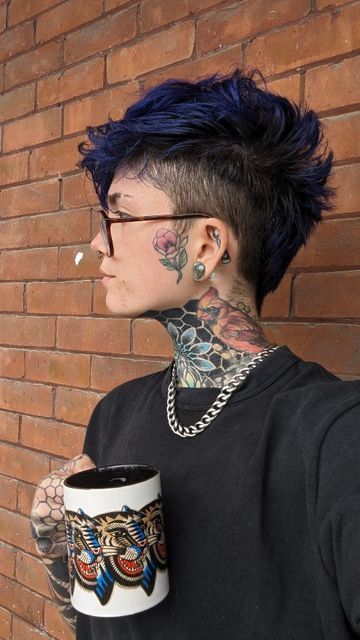 Short Side Haircut Women, Emo Mohawk, Unique Face Tattoos, Feminine Mohawk, Shaved Side Pixie, In Bloom Tattoo, Goth Pixie Cut, Short Female Hair, Feminine Mullet