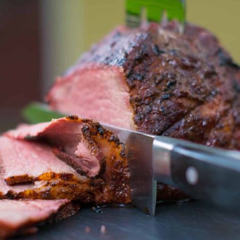 Slowly roasted over low-heat smoked beef roasts have deep, complex flavors and a soft, juicy texture that melts in your mouth. Smoked Roast Beef, Smoked Roast, Smoked Beef Roast, Beef Shoulder Roast, Rump Roast, Pellet Grill Recipes, Beef Roast, Smoked Meat Recipes, Roast Beef Recipes