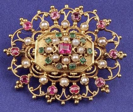 Victorian Anglo-Indian 15kt Gold Gem-set Brooch, set with rubies, emerald and seed pearls, 1 1/2 x 1 1/4 in. Brooch Design, Bijoux Art Nouveau, Sapphire Solitaire, Gold Brooch, Ruby Emerald, Ruby Pendant, Antique Brooches, India Jewelry, Elephant Pendant