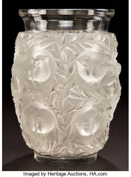 Lalique Vase, Frosted Glass Vase, Lalique Jewelry, Bijoux Art Nouveau, Lalique Crystal, Art Of Glass, Art Deco Glass, Gorgeous Glass, Glass Perfume Bottle