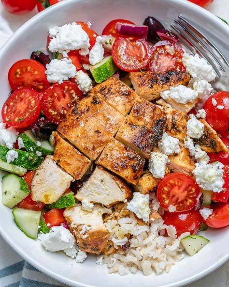 Greek Chicken + Rice Bowls for Weekend BBQ’s or Food Prep! Clean Food Crush Alice Springs Chicken, Greek Chicken Rice, Lunch Bowls, Chicken Rice Bowls, Squeezed Lemon, Clean Food Crush, Food Crush, Greek Chicken, Clean Food