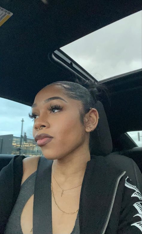 Aaliyah Henderson, Liyah Li, Lemonade Braids Hairstyles, Y2k Girl, Cute Piercings, Model Aesthetic, Pretty Selfies, Aaliyah, Black Girls Hairstyles