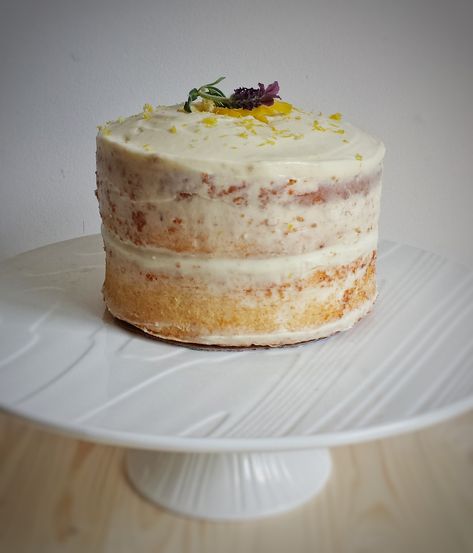 Lavender Cake Recipe, Lemon Lavender Cake, What Am I Doing Wrong, Lavender Wedding Cake, Syrup Cake, Lavender Cake, Neon Tetra, Lavender Seeds, Tiny Cakes