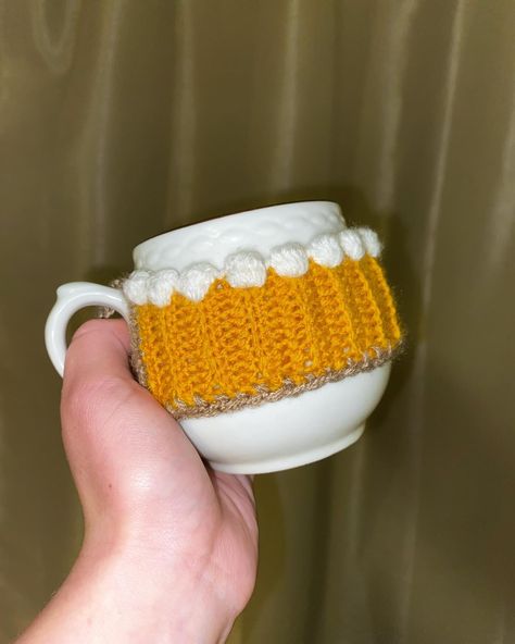 I had the chance to test this amazing pumpkin pie cup cozy by @craftydomay 🎃🤎 The pattern was super quick and easy to follow, can’t wait to use it for my mugs 🥰 Crochet Goblin, Cup Cozies, Cup Cozy, Pumpkin Pie, Coasters, Pie, Canning, Pattern