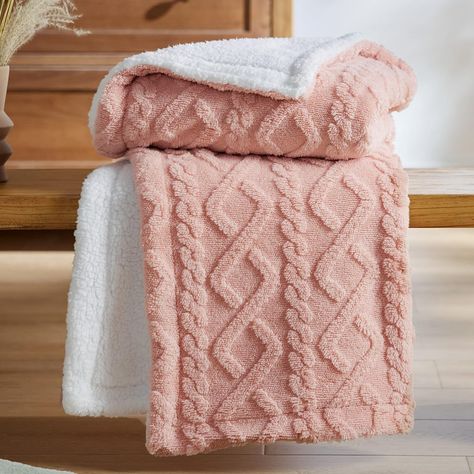 $23.15 lightning deal, This is an Amazon Affiliate Link. #blanket #sherpa #sherpablanket #pink #pinkblanket #throw #vday #vdaygift #valentinesday Fall Throw Blanket, Blankets For Winter, Blanket For Bed, Couch Throw Blanket, Blanket For Couch, Twin Blanket, Sherpa Throw Blankets, Couch Throws, Warm Blanket