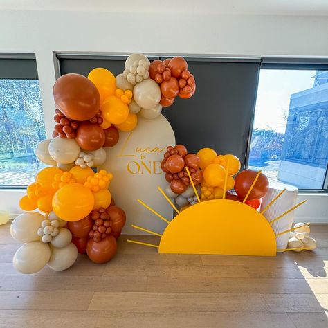 Ray of Sunshine 🌞 Little Ray Of Sunshine Baby Shower Ideas, Sunshine Baby Shower Ideas, Sunshine Party Ideas, Sunshine Baby Shower, Sunshine Party, Colourful Living Room Decor, Garland Ideas, Sunshine Baby Showers, Twins Baby