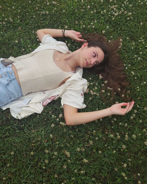 Laying Down From Above Reference, Full Body Laying Down Poses, Laying Down Pose Reference Photography, Lady Laying Down, Long Hair Laying Down Reference, Girl Lyingreference, Woman Laying In Field, Person Laying On Floor Reference, Laying Down Drawing Reference From Above